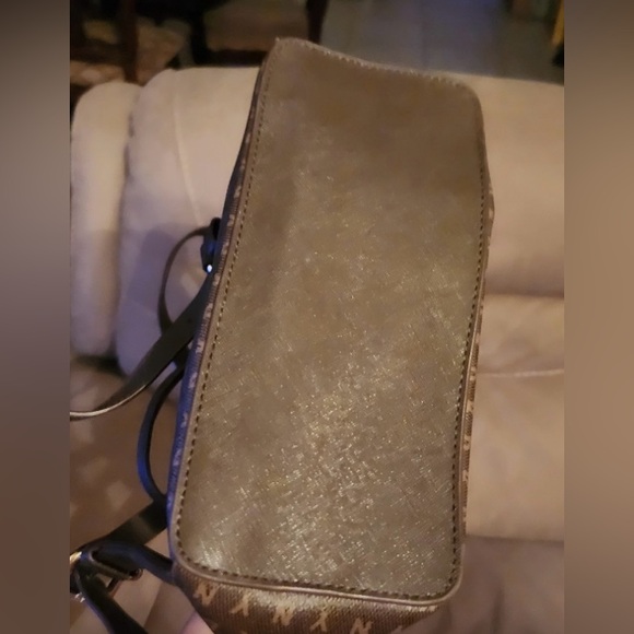 - DKNY Scarf Print Signature Backpack Brown 1989 Graphic - Picture 3 of 5